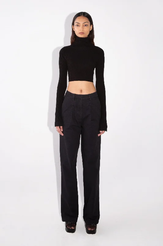 Winter women's sweaterCropped Turtleneck