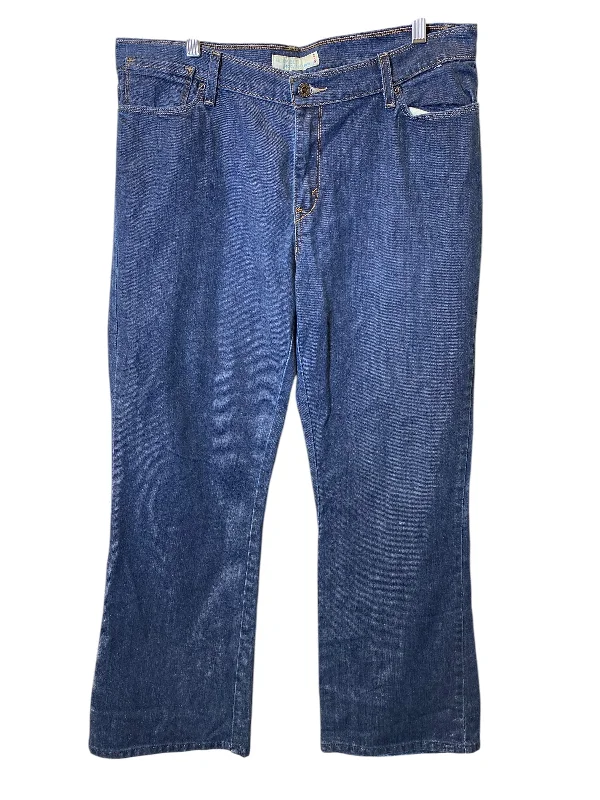 Jeans with a distressed finish for an effortless styleJeans Wide Leg By Levis In Blue, Size: 16