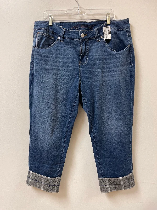 Lightweight denim jeans for summer wearJeans Straight By Clothes Mentor In Blue Denim, Size: 20