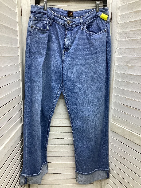 Jeans with a cropped length and distressed finish for a trendy and casual appearanceJeans Boyfriend By Lee In Blue Denim, Size: 12