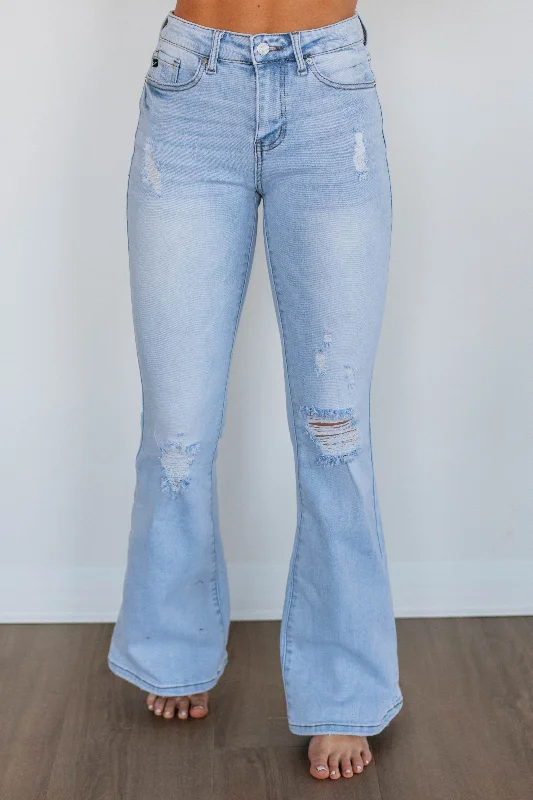 Lightweight denim jeans for summer wearArissa KanCan Jeans