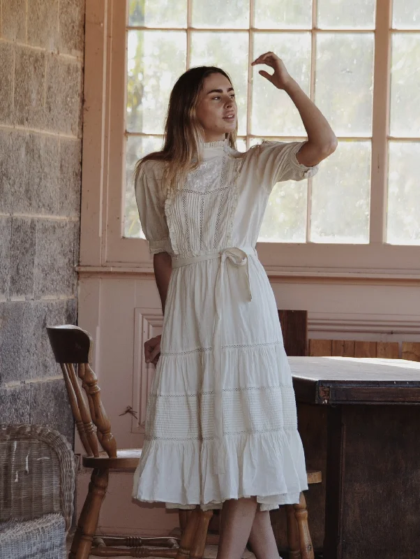 Vintage women's dressesPAULINA ANTIQUE WHITE COTTON DRESS