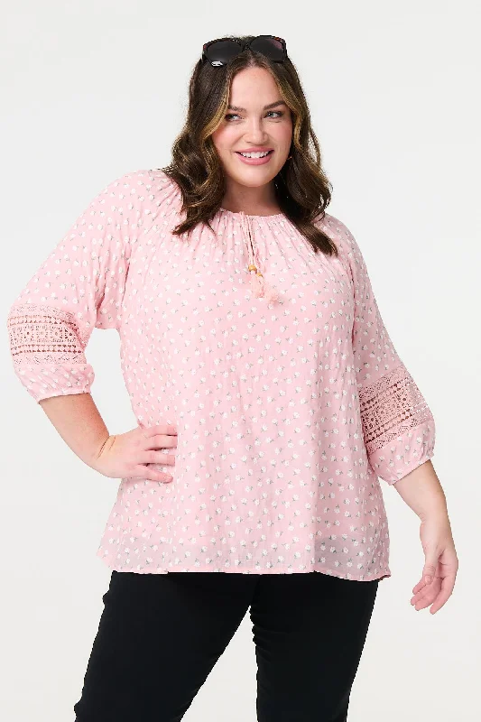 Oversized women's topsFloral Lace 3/4 Sleeve Blouse